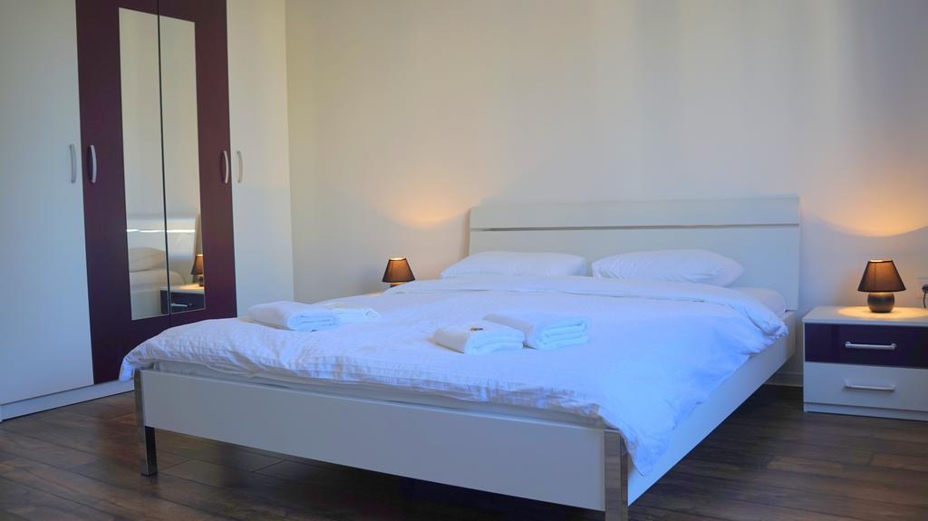 Filinhome Stefanovica Suite 9 Novi Sad Bagian luar foto
