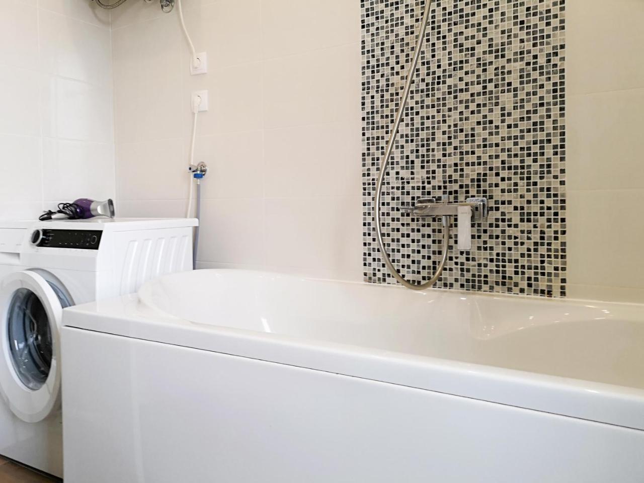 Filinhome Stefanovica Suite 9 Novi Sad Bagian luar foto